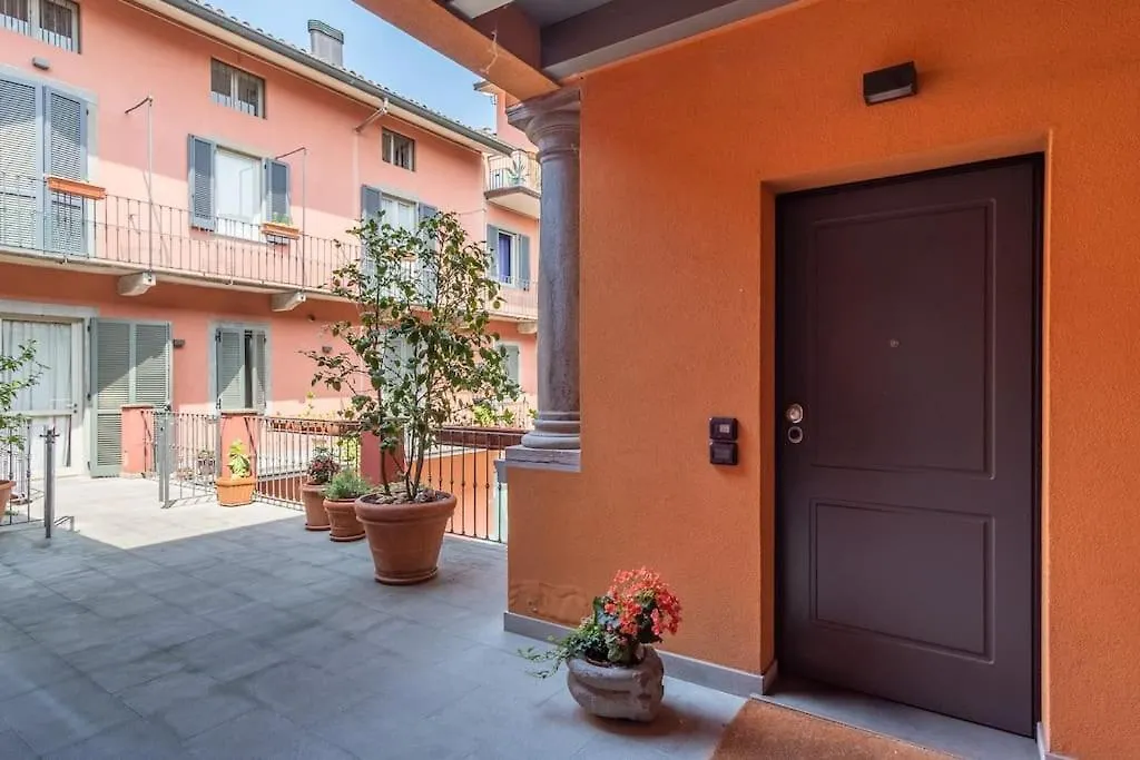 Casa Viola Apartment Bergamo Italy