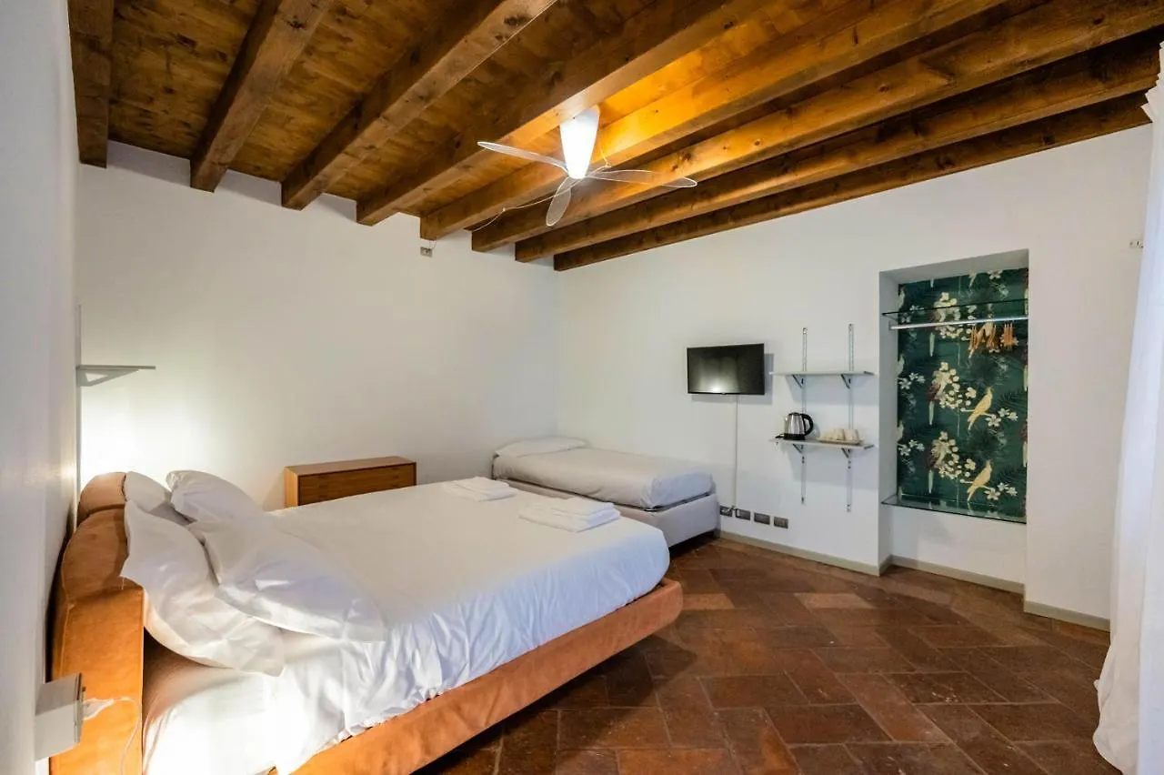 Casa Viola Apartment Bergamo Italy