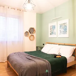 Apartment Ihost Luxury - Savona 112, Milan