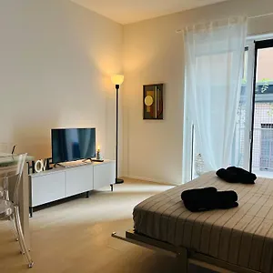 Apartment Studio 3 -, Milan