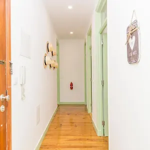 Good Vibes Apartment Lisbon