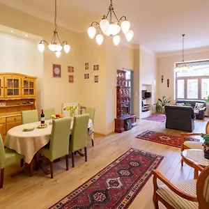 Jewel In Buda Apartment Budapest